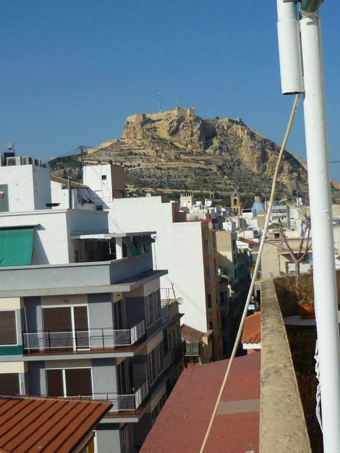 Atico Centrico Junto A La Playa Apartment Аликанте Екстериор снимка